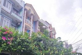 Bán nhà gần trường THCS Trần Quang Khải, 110m2- 3PN- HXH, Chỉ 5 Tỷ